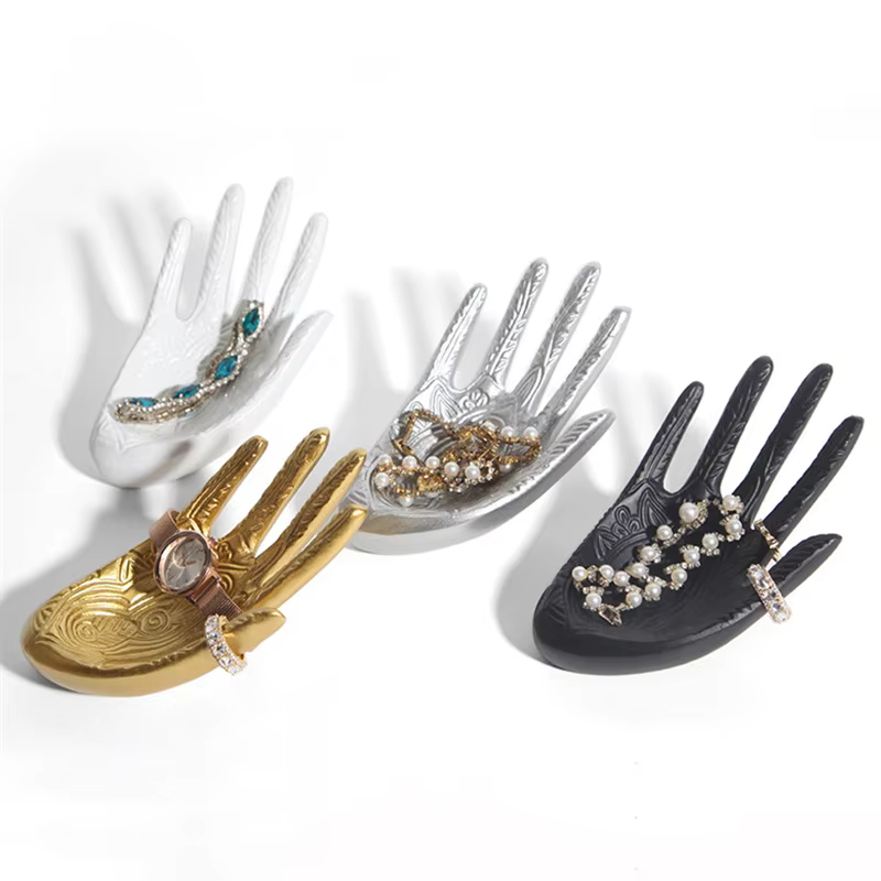 Porte-bijoux en résine