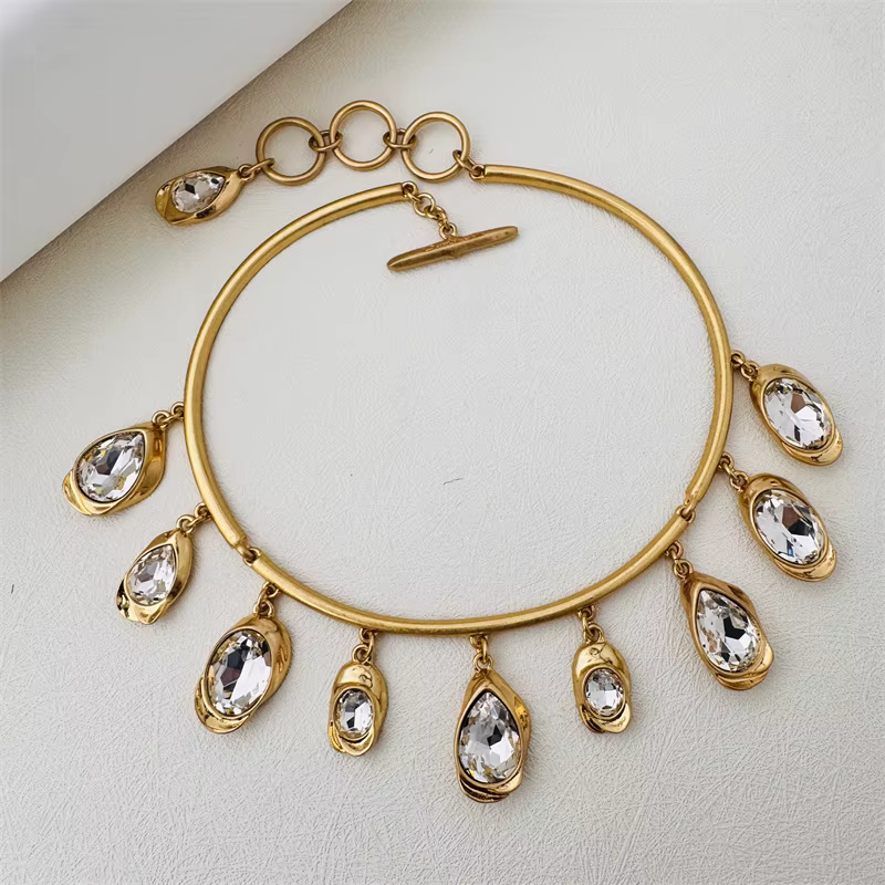 Oscar De La Renta cristal brillant collier coloré mode Niche Design haut de gamme sentiments goutte d'eau forme verre pendentif femmes '..