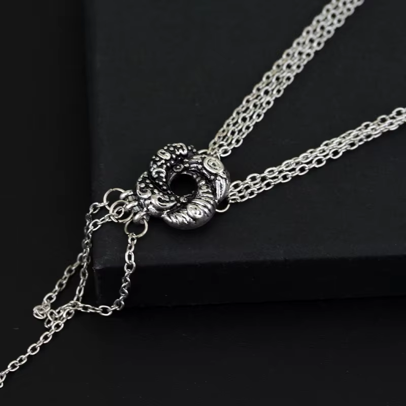 Collier Vintage Plaqué Argent avec Noeud d'Amour pour Femme