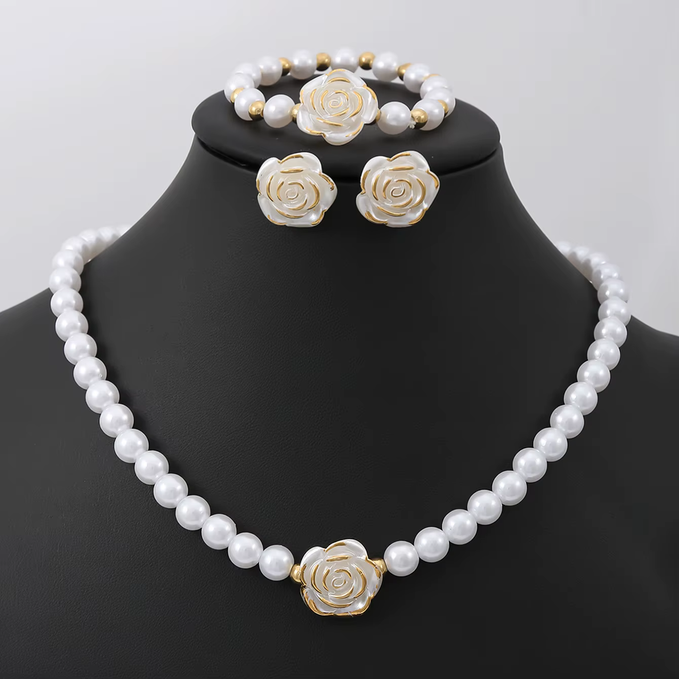 Ensemble de bijoux camélia à la mode