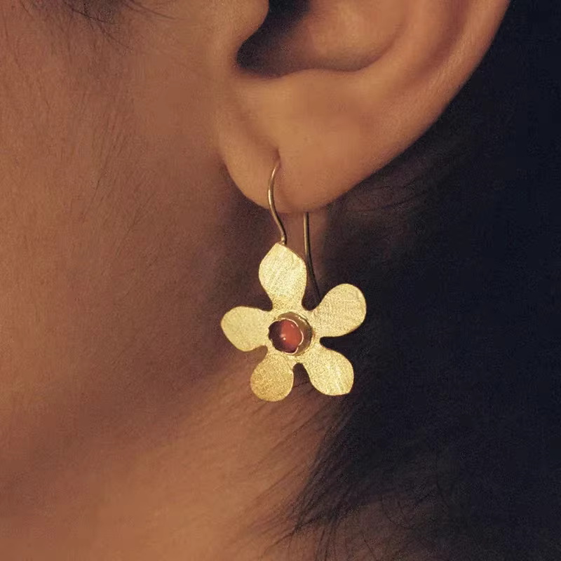 Boucles d'oreilles à fleurs d'agate rouge pour femmes d'âge moyen