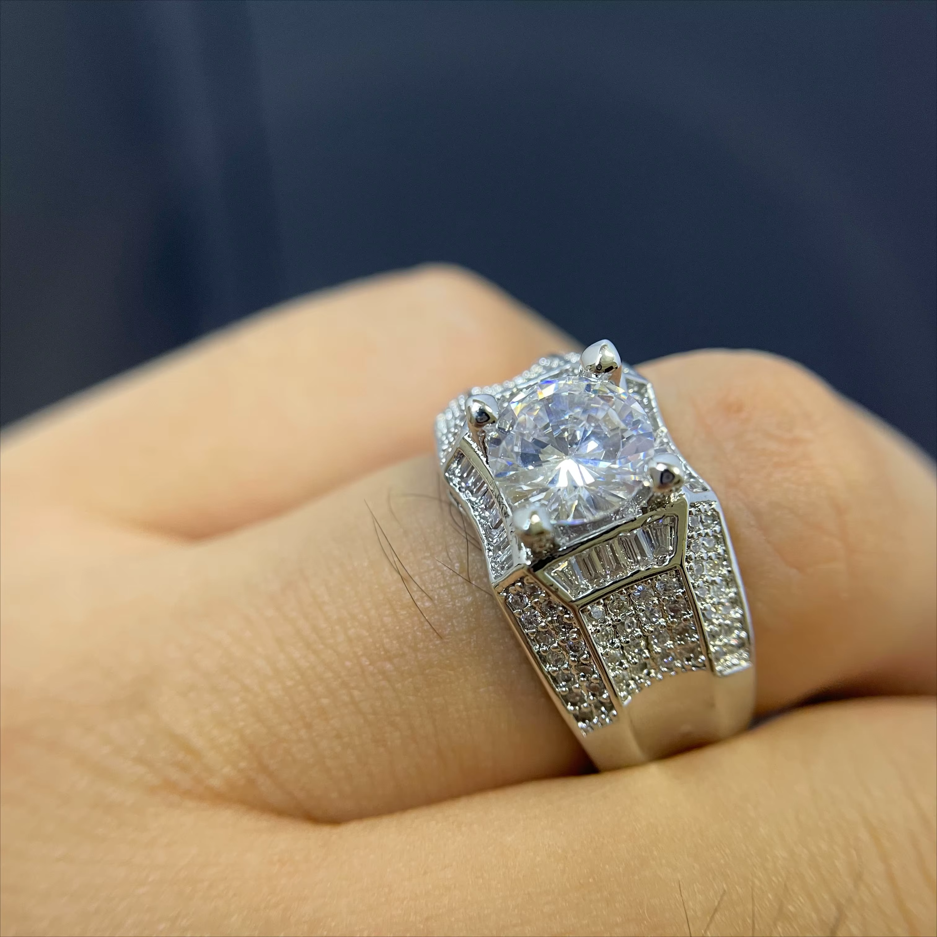 Nouveau 2025 luxueux Moissanite bague hommes fiançailles alliance