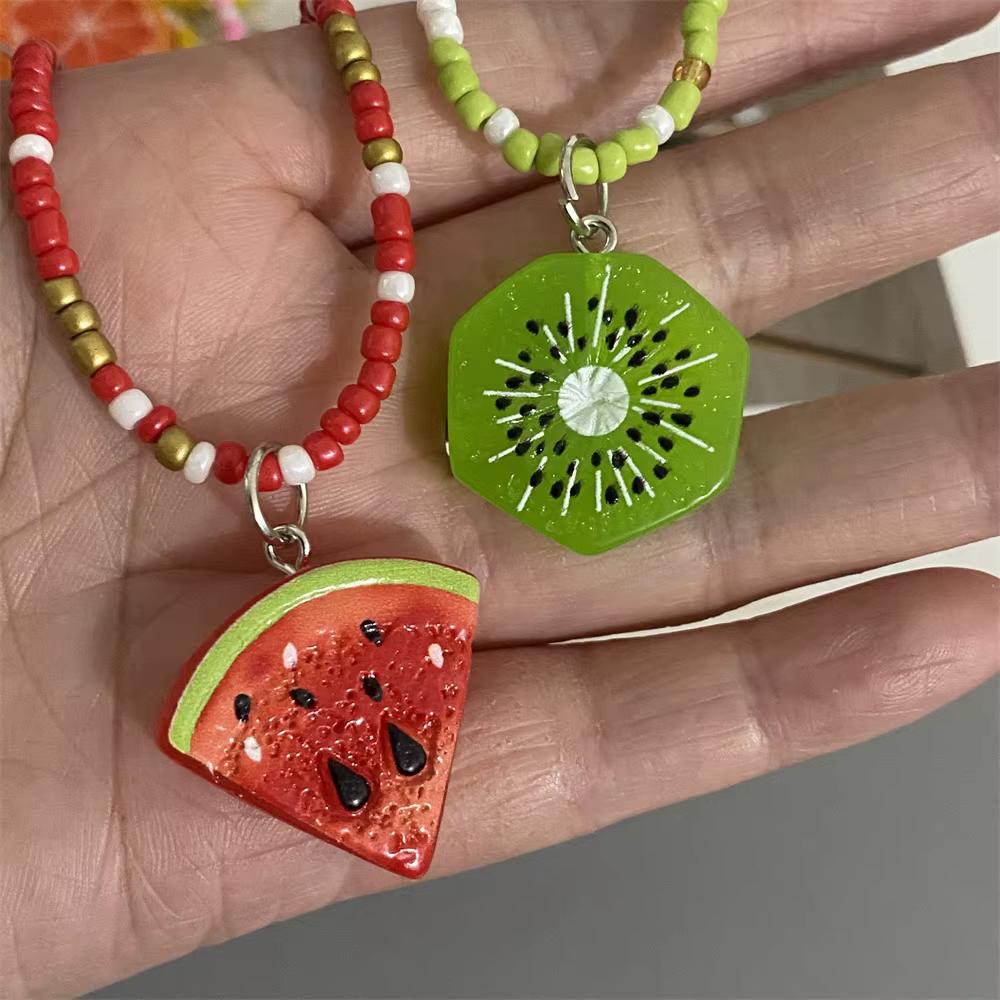 Collier pendentif Pastèque Fraise Kiwi, Nouvelle Tendance Printemps-Été, Collier Ras-de-cou, Cadeau pour Amie, Bijoux de Plage