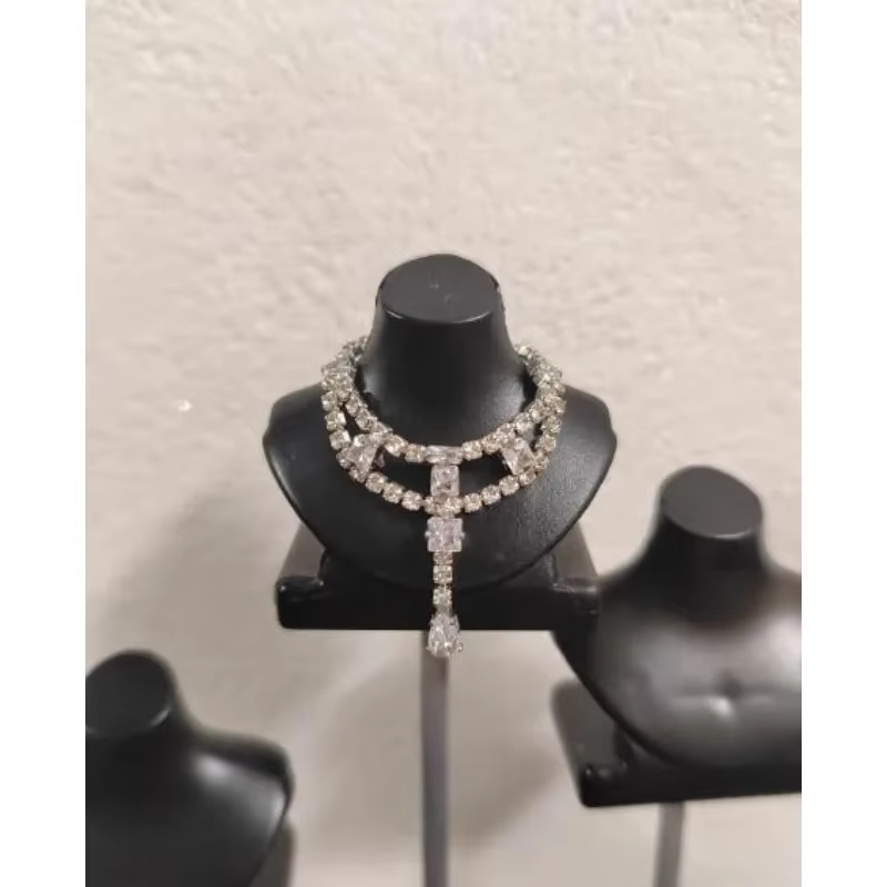 Collier et boucles d'oreilles en cristal de diamant fait à la main