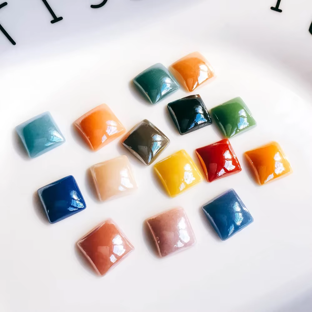 Couleurs mélangées céramique porcelaine carré verre Cabochons 10mm camée dos plat Cabochon fournitures pour la recherche de bijoux 40 pièces