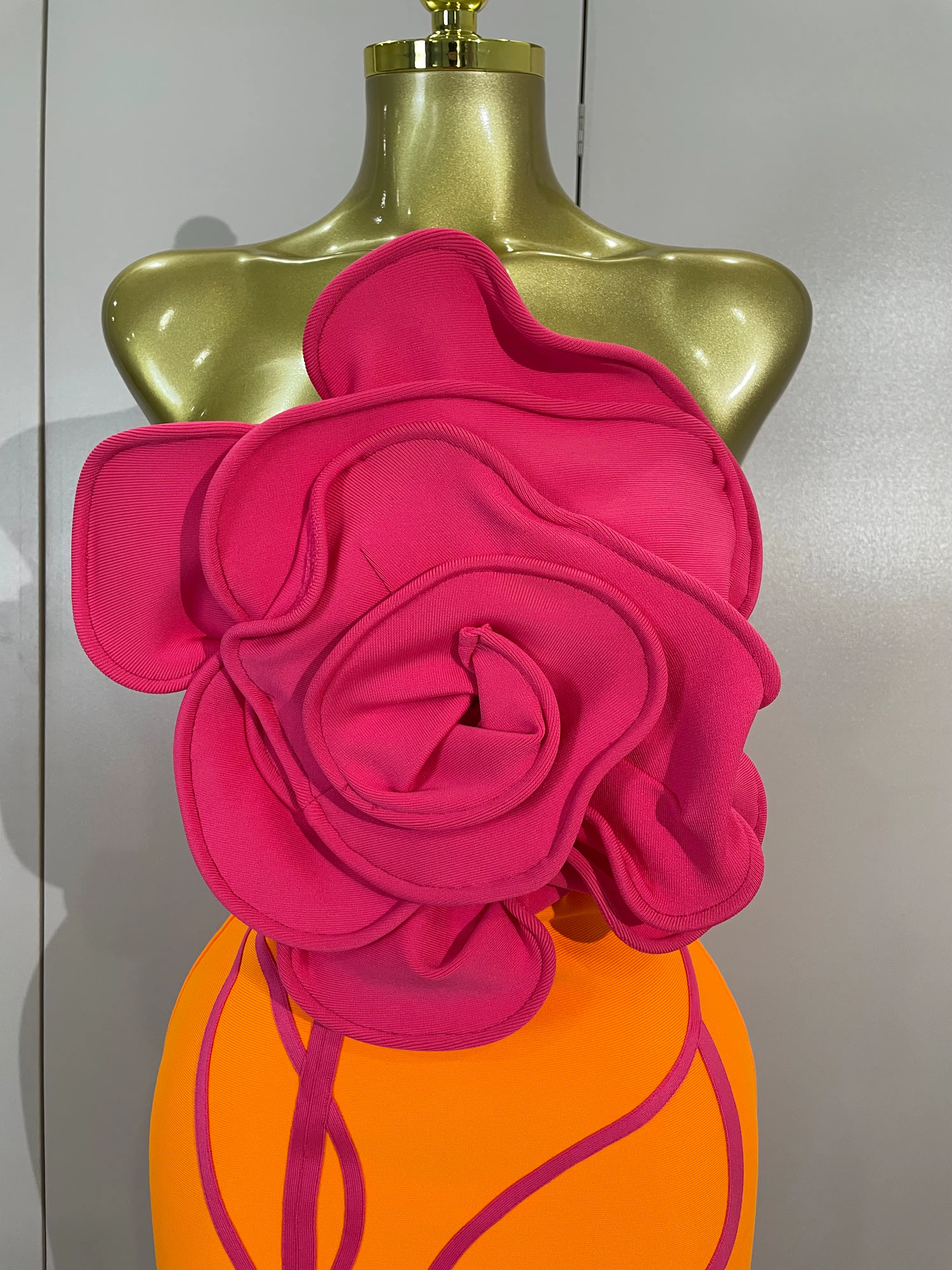 Robe longue de soirée élégante et luxueuse pour femme