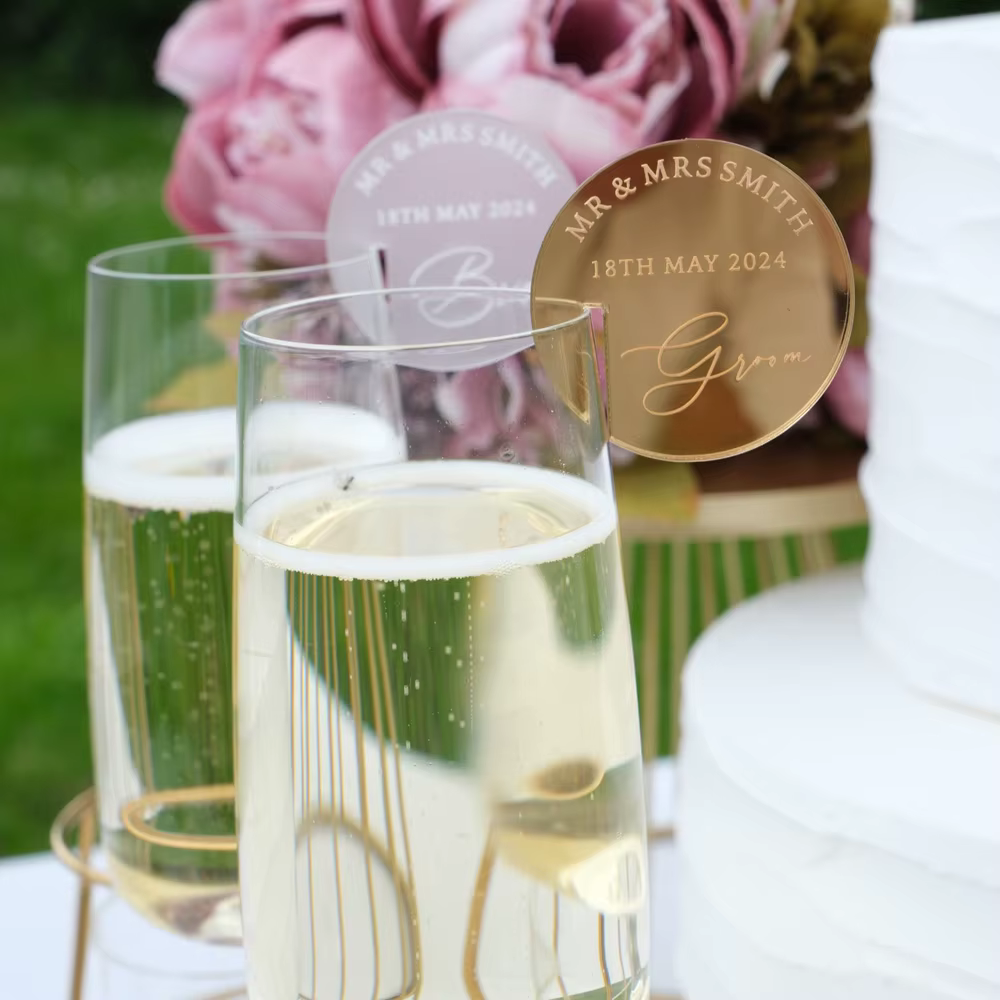 Cartes de lieu personnalisées avec nom de mariage