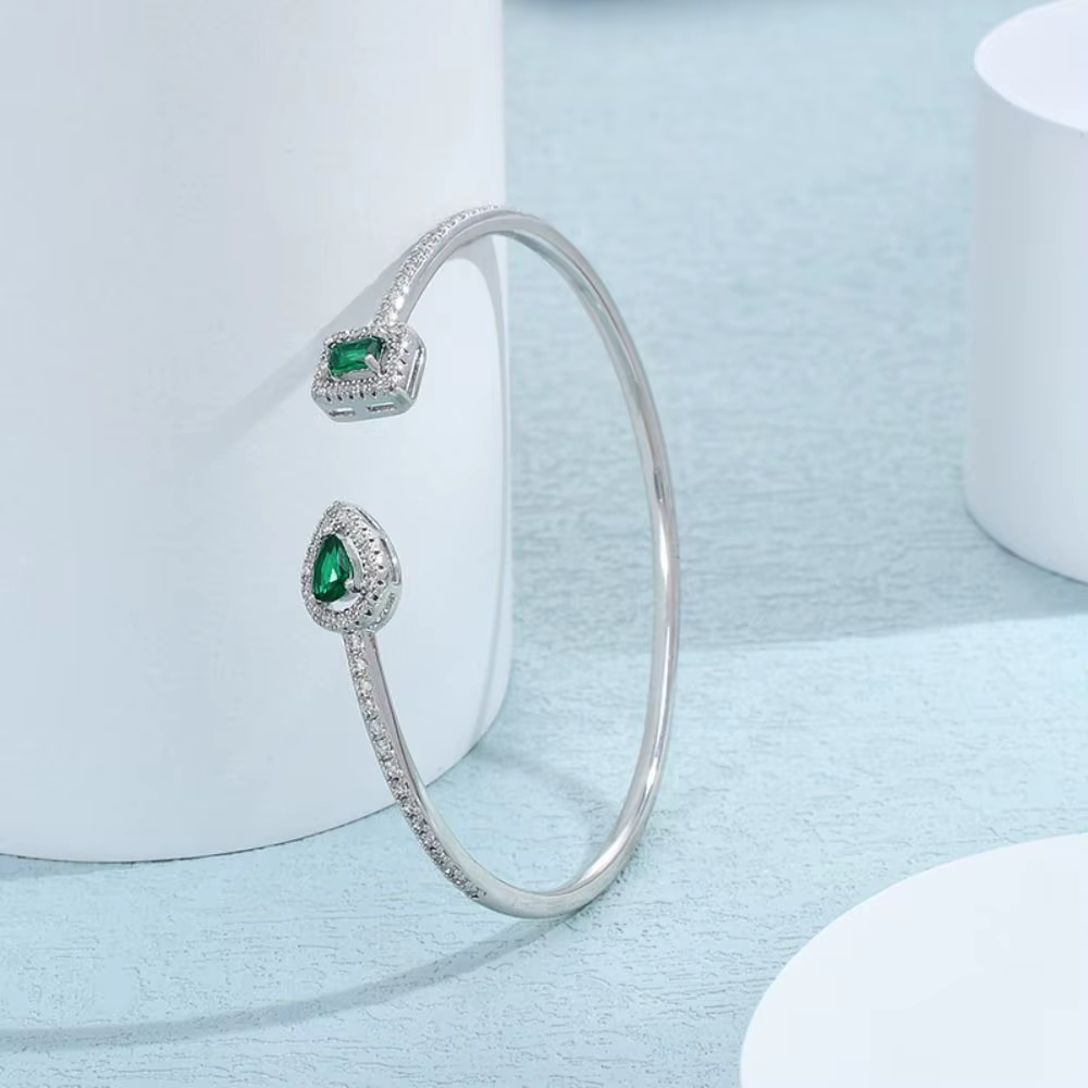 Bracelet manchette en zircon cubique fait main