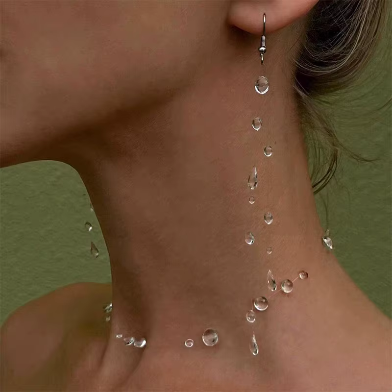 Boucles d'oreilles de pluie de rosée transparente faites à la main