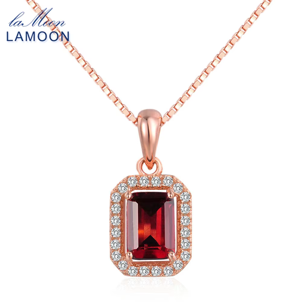 Collier rectangulaire en argent regardé 925