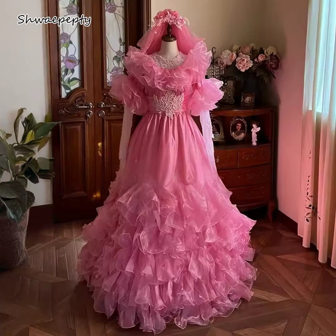 Robe de mariée vintage victorienne rose à volants en organza