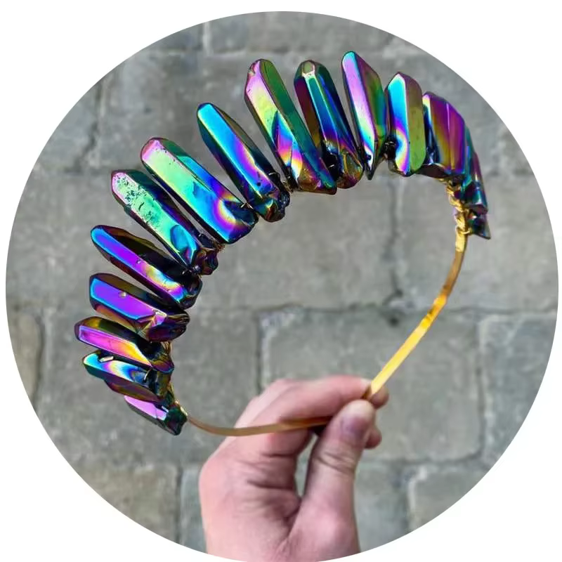 Serre-tête Couronne Rouge Profond Électroplaqué Or/Argent avec Cristaux Blancs Faits Main – Accessoire Cheveux Mariée