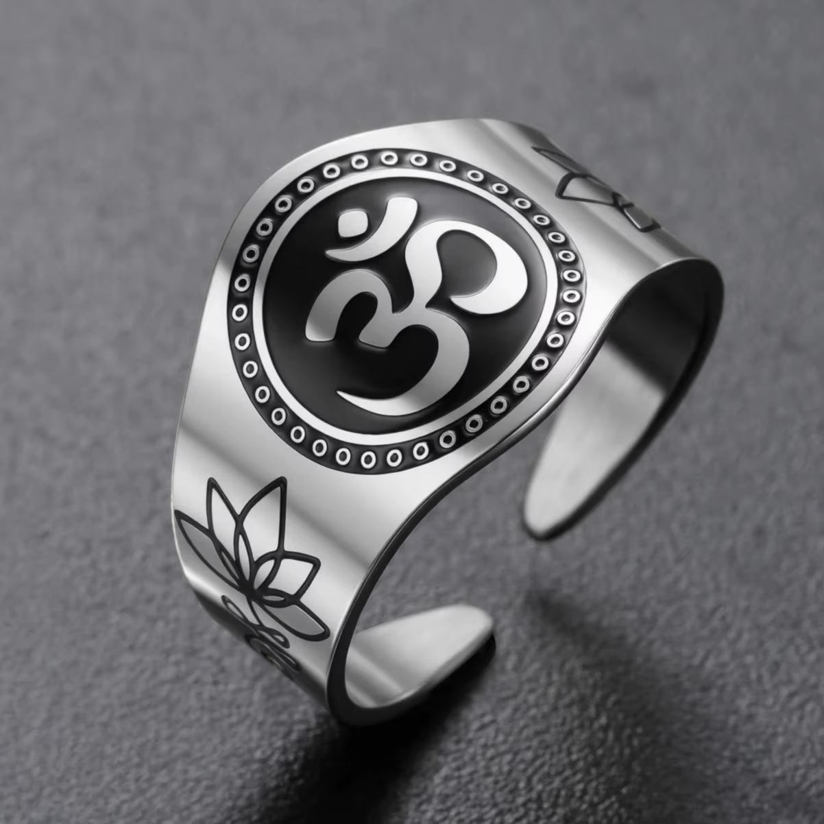 Bague Symbole OM Unalome