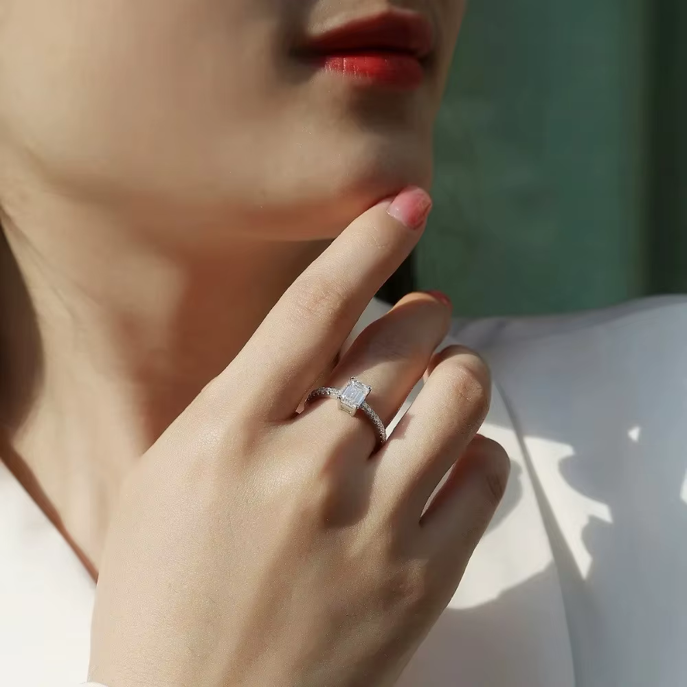M-JAJA Bague de fiançailles en moissanite taille émeraude 1CT pour femmes, alliance de mariage en argent sterling 925, bijoux de fête de mariage pour la mariée