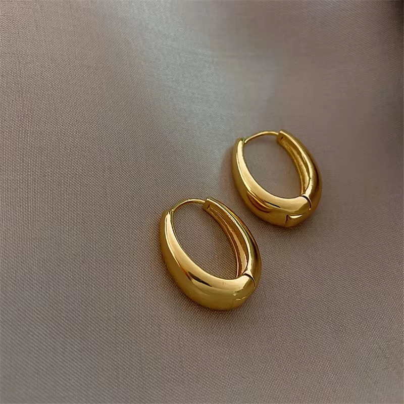 LATS 2024 offre spéciale mode boucles d'oreilles en métal pour femme Vintage cerceau boucle d'oreille tendance classique fête de mariage pendentif bijoux cadeau