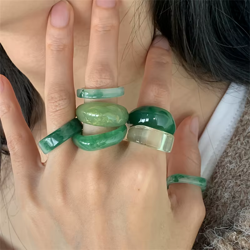 Ensemble de bagues en résine vert jade pour femmes