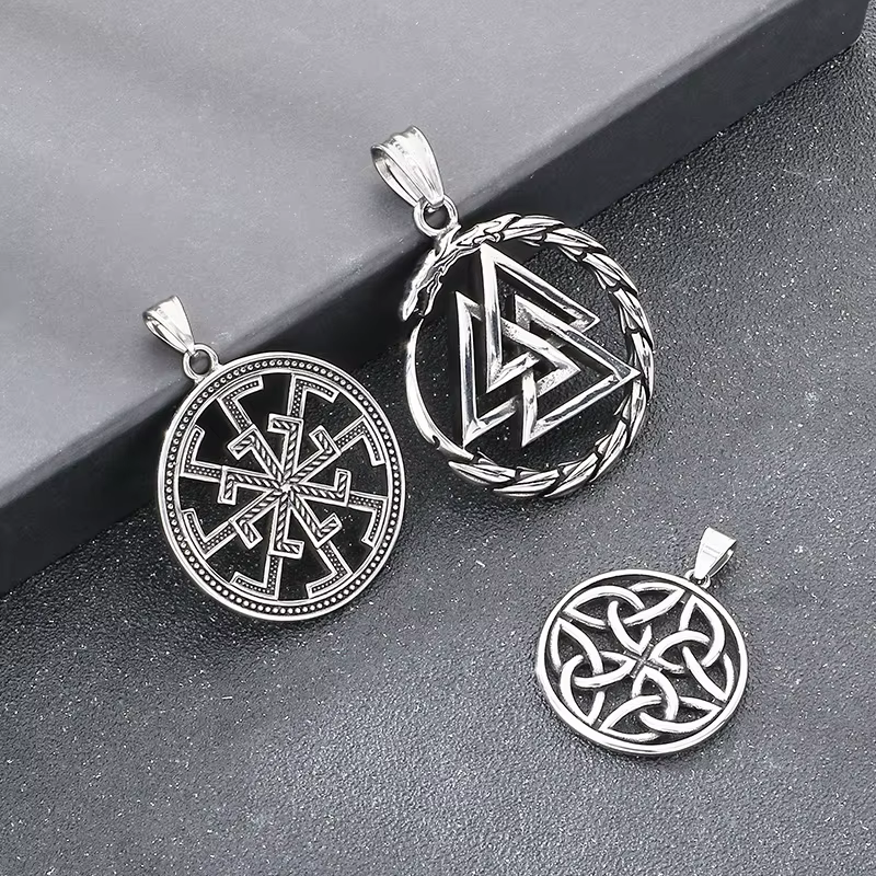 Collier Pendentif Symbole Viking pour Homme en Acier Inoxydable