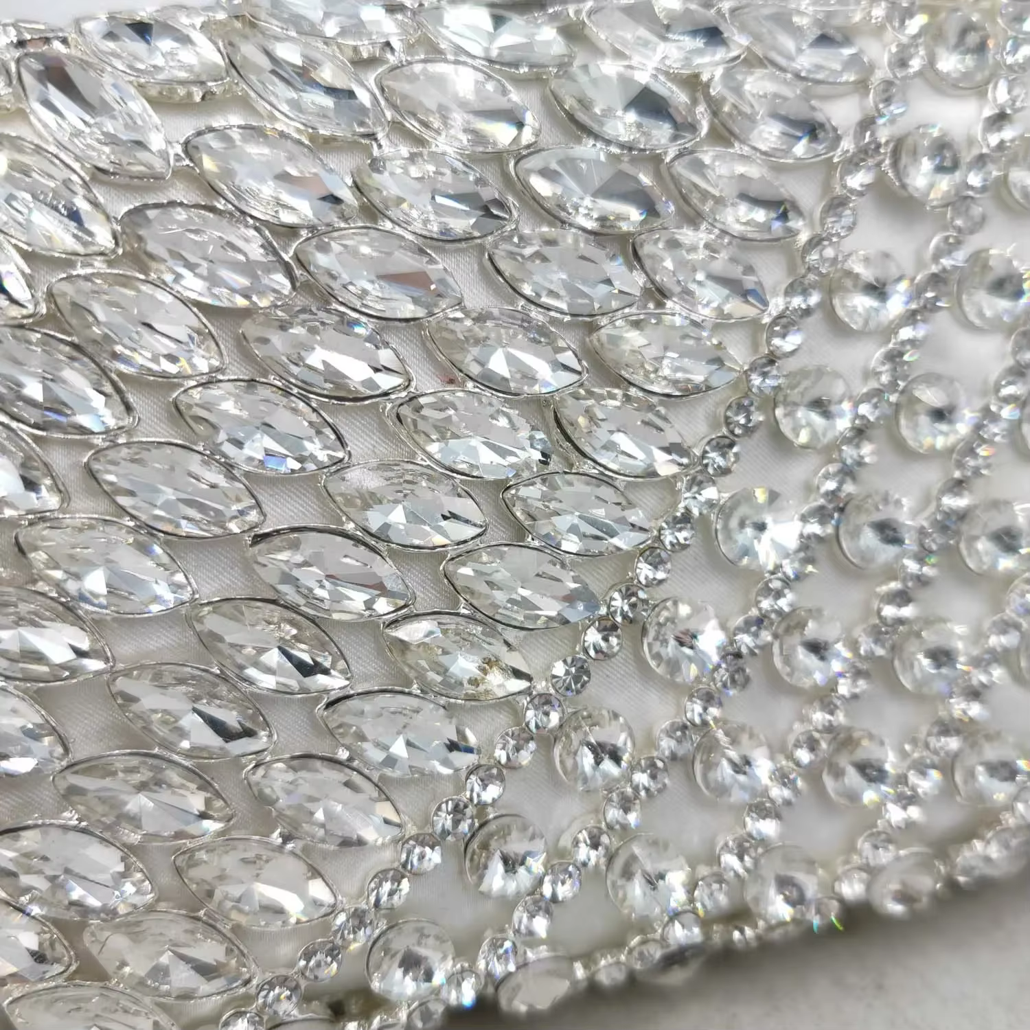 Boutique De FGG blanc sacs De soirée et pochettes pour femmes formelle fête dîner strass
