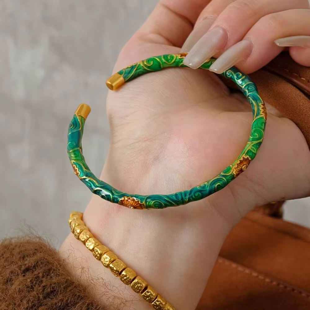 Bracelet en émail pour femmes
