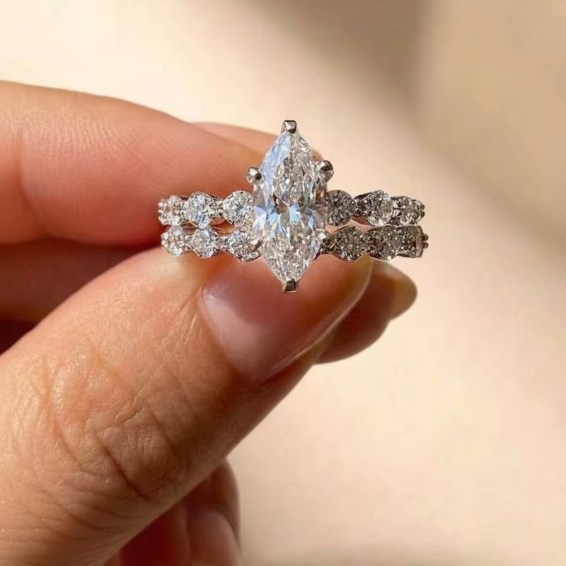 Bagues exquises en argent sterling 925 de haute qualité avec zircone marquise pour femme