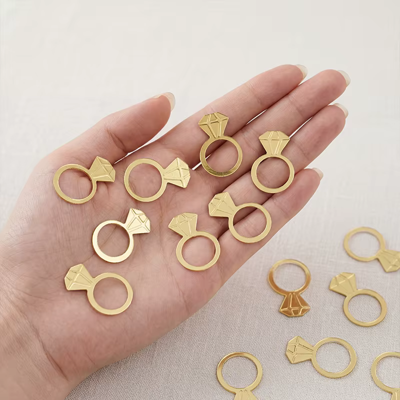 100 pièces de confettis en forme de bague de diamant pour mariage