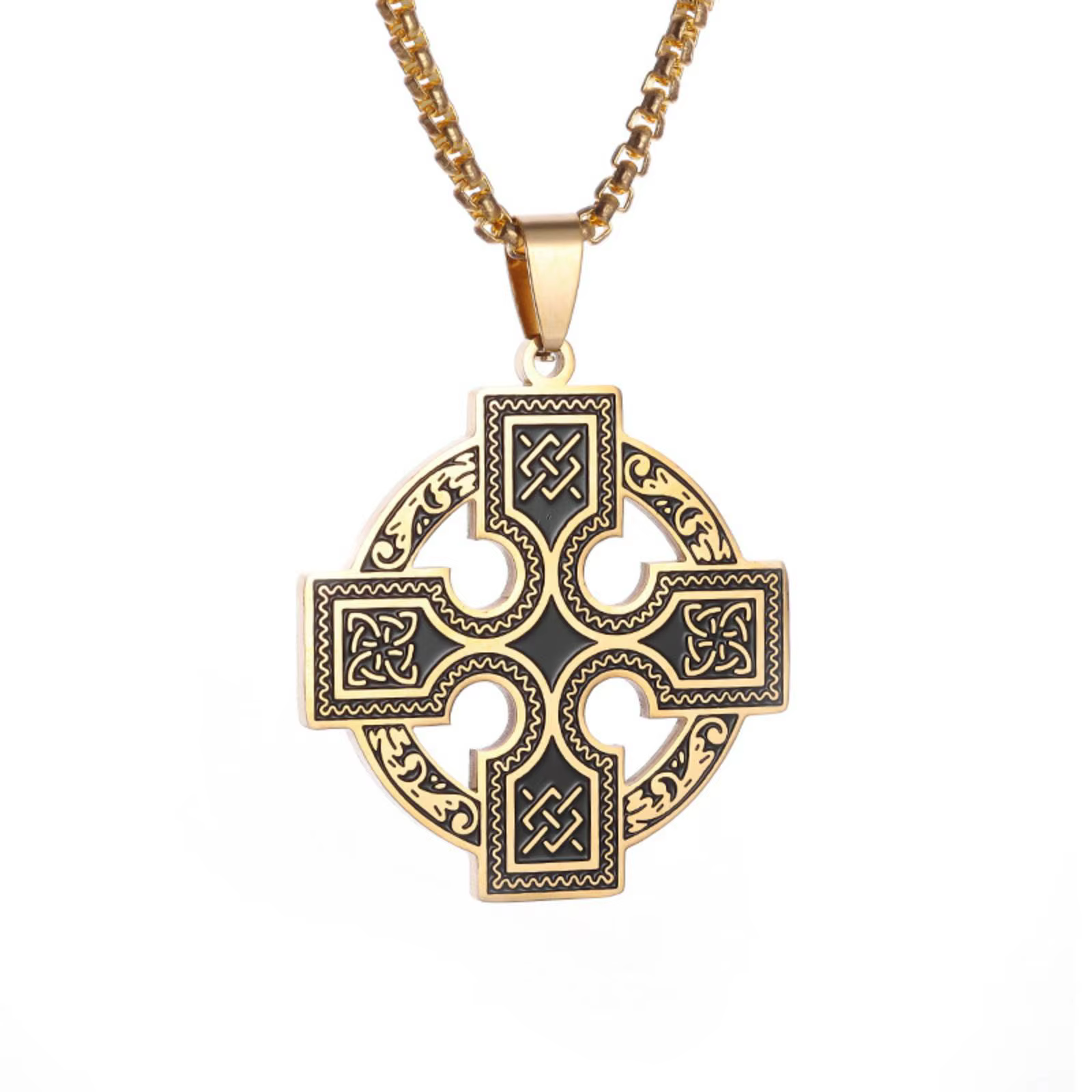 Collier pendentif noeud celtique croix