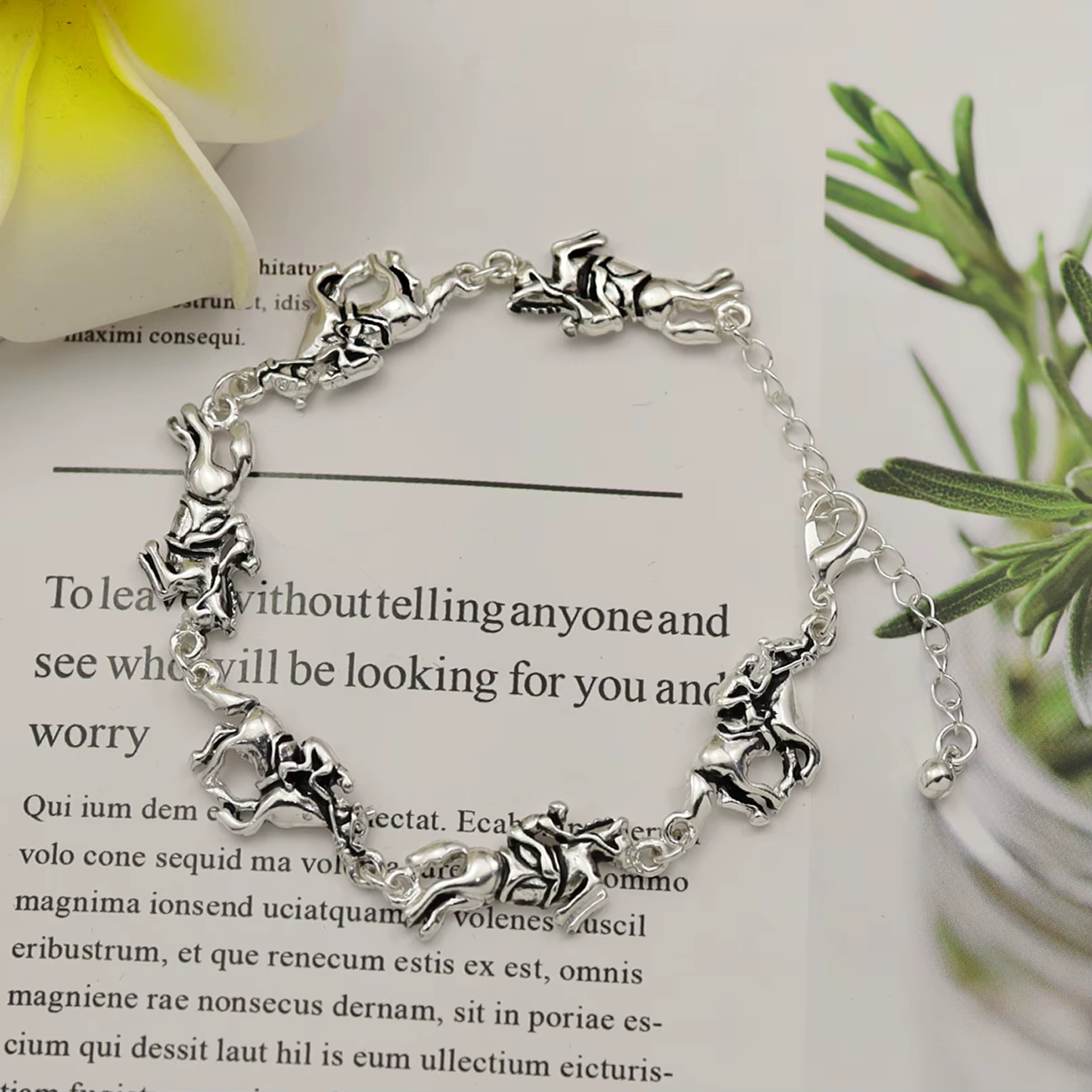 Bracelet sculpté unique vintage pour femme