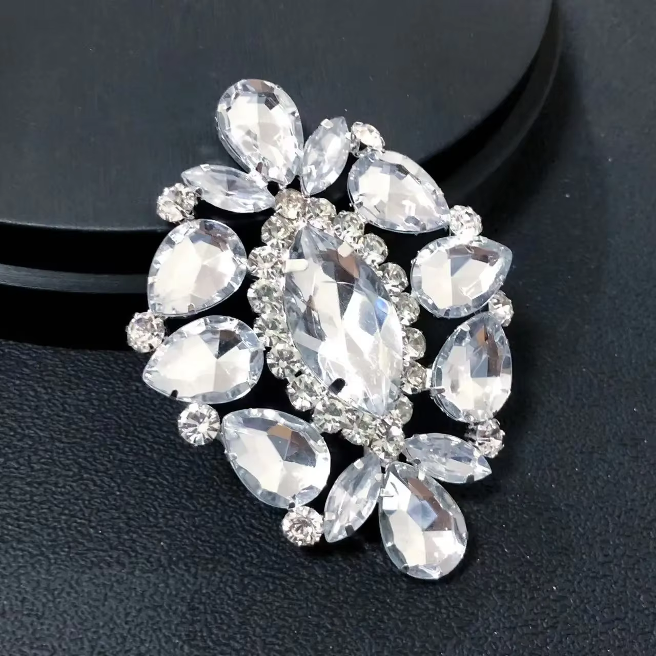 Bague ovale exagérée, grande bague en diamant en forme de goutte d'eau
