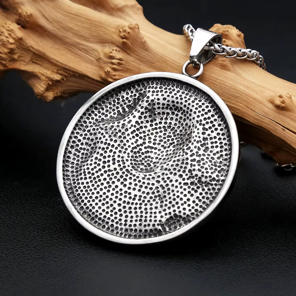 Collier pendentif rétro en acier inoxydable