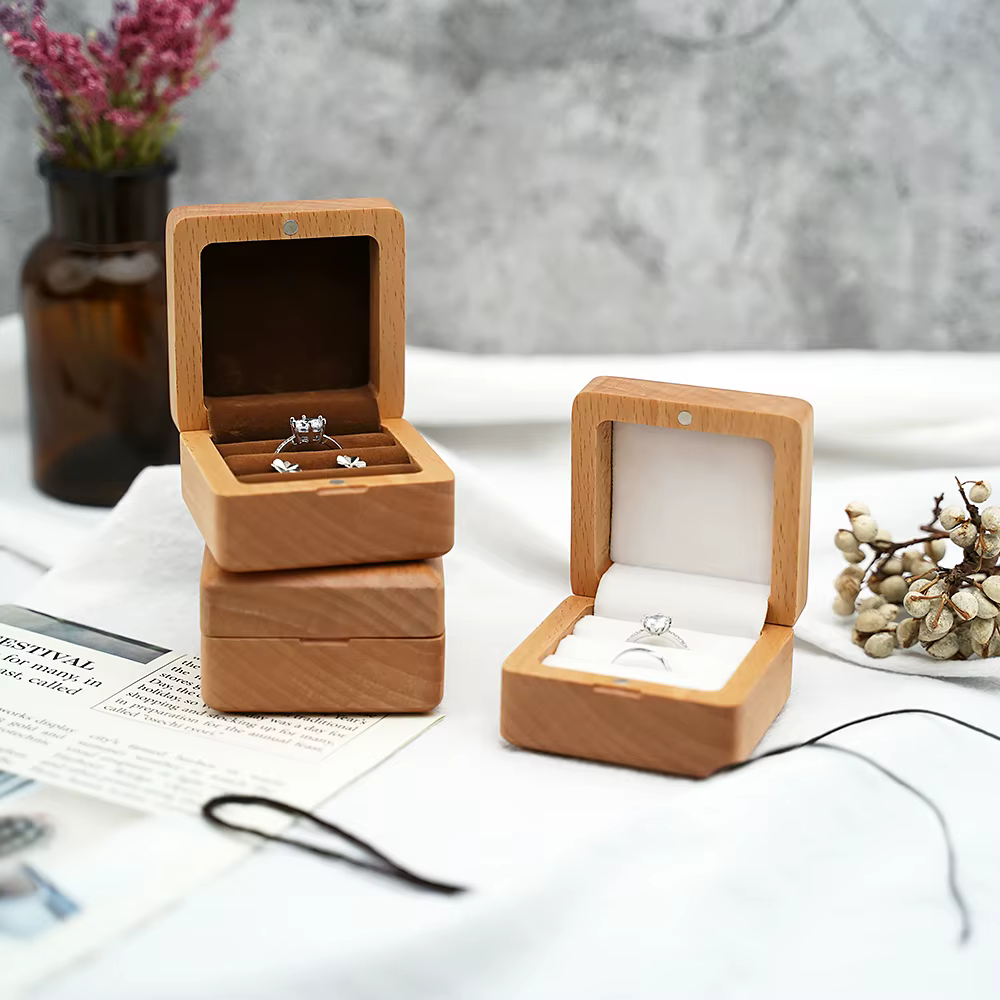 Boîte à matiques en bois portable