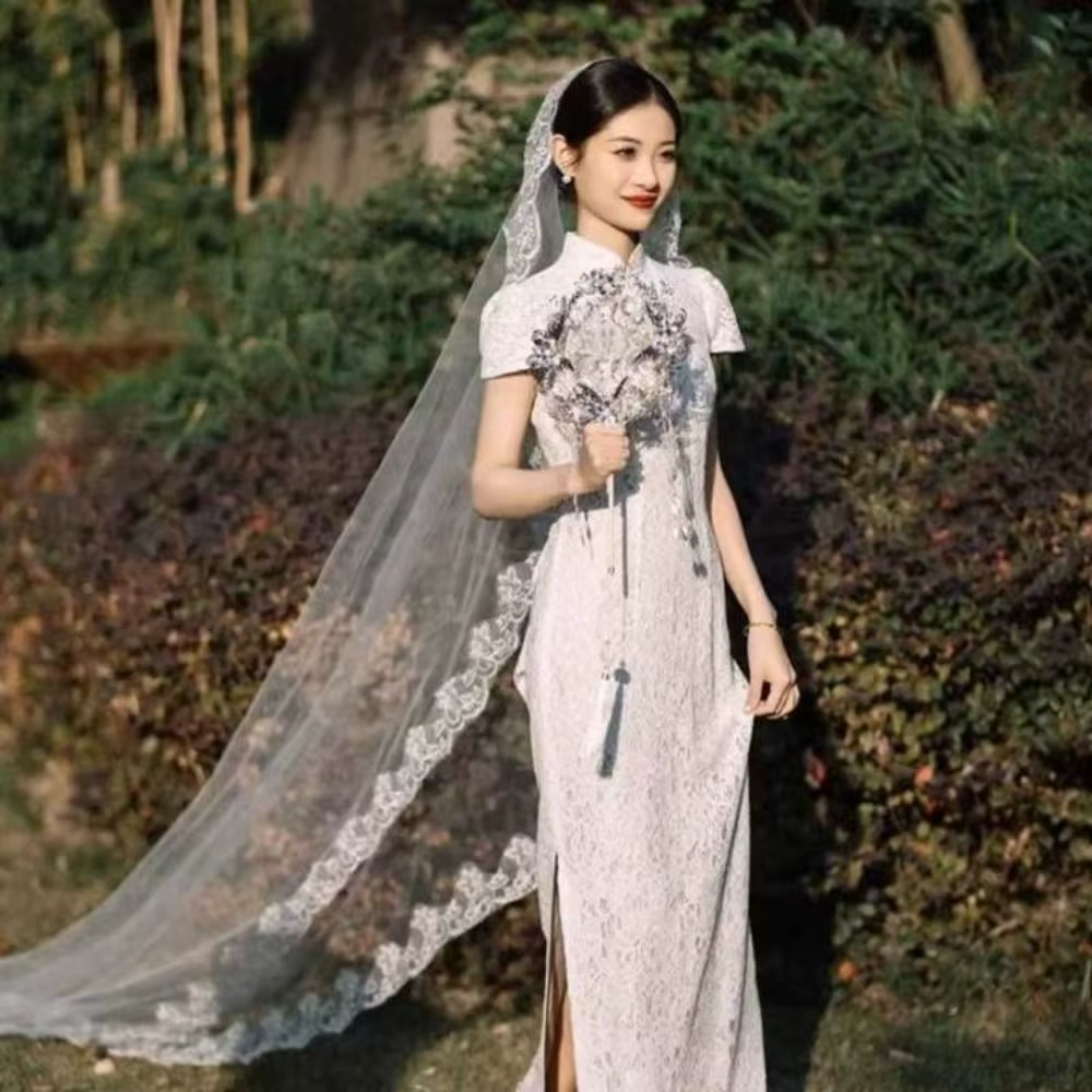 Nouveau Voile de Mariée en Dentelle Florale