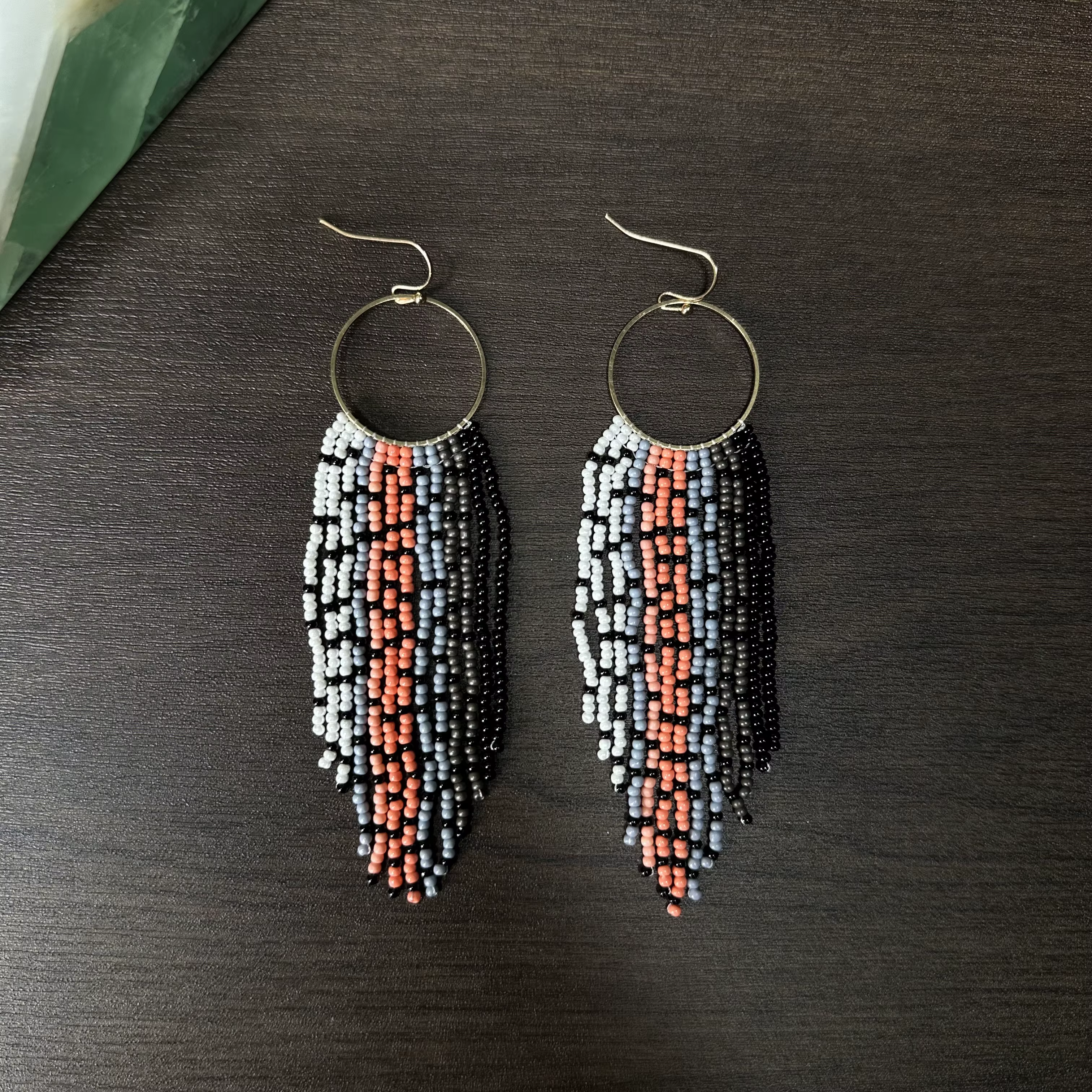 Boucles d'oreilles ethniques indiennes faites à la main avec franges perlées pour femmes