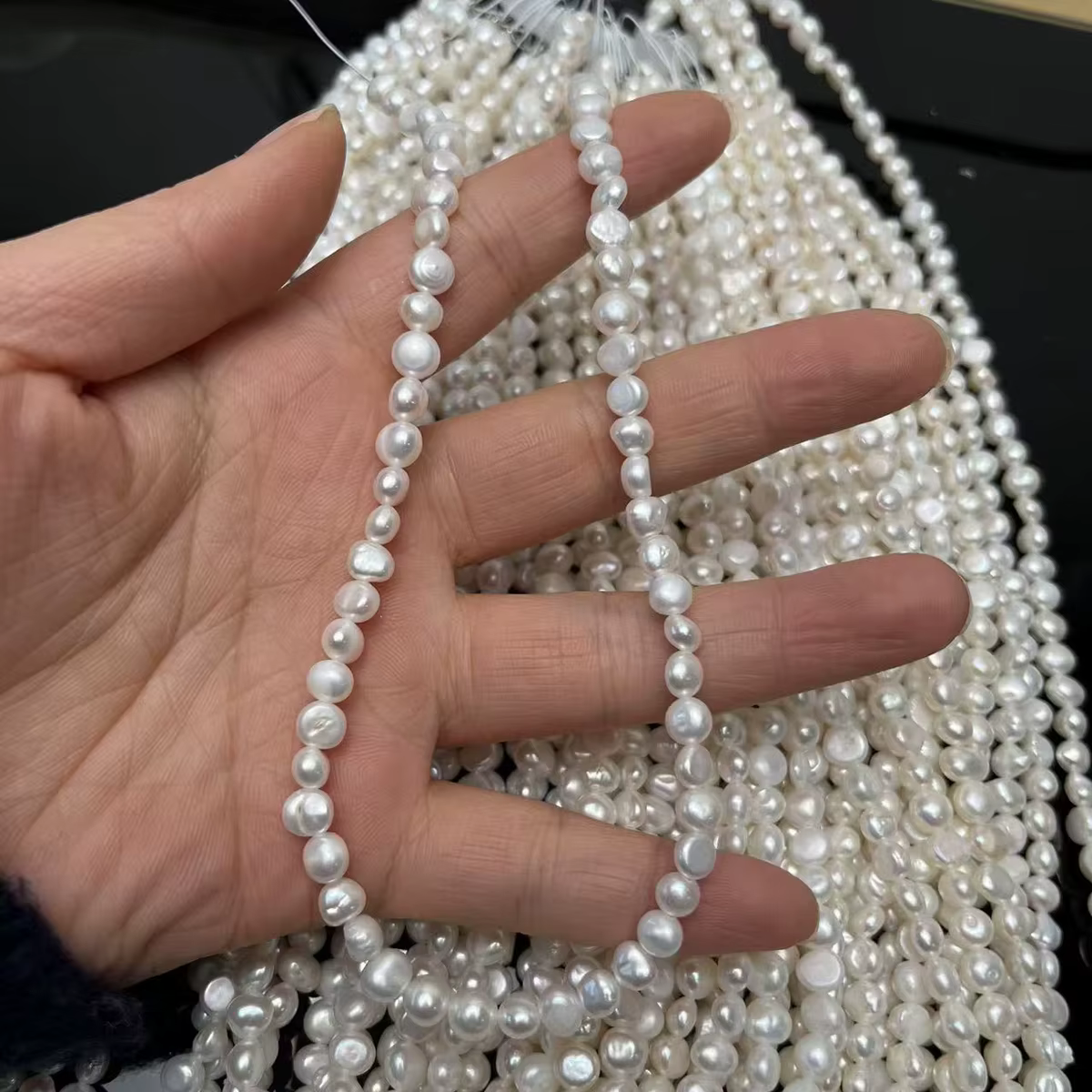 Collier de perles d'eau douce naturelles baroques de 5 à 6mm