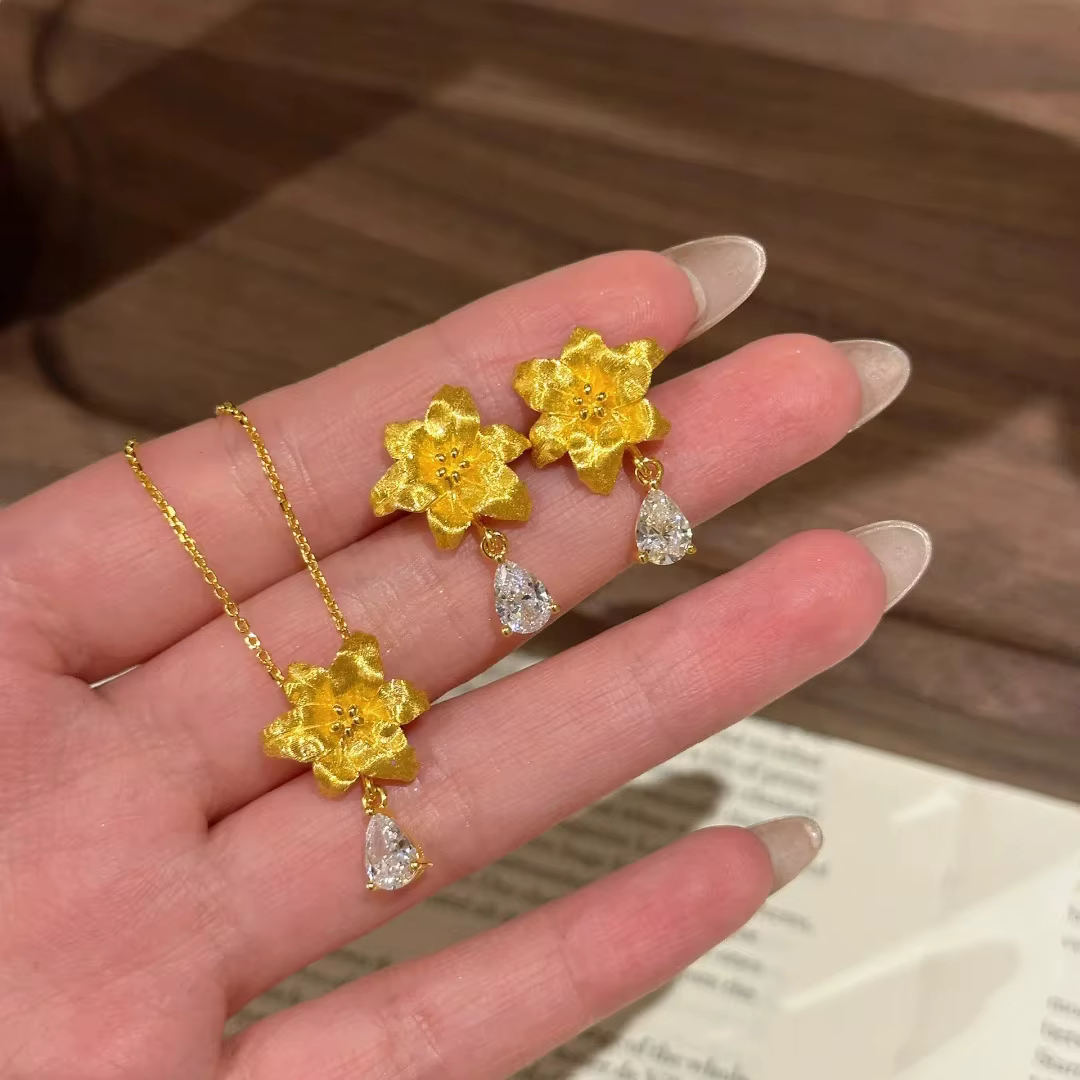 Foydjew rétro exquis fleur de lys Design couleur or pendentif colliers Zircon anneaux ensembles de bijoux pour les femmes cadeaux d'anniversaire