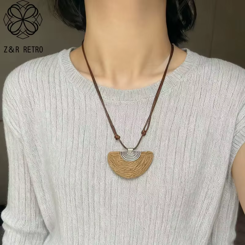 Pendentif artisanal Vintage tissé à la main
