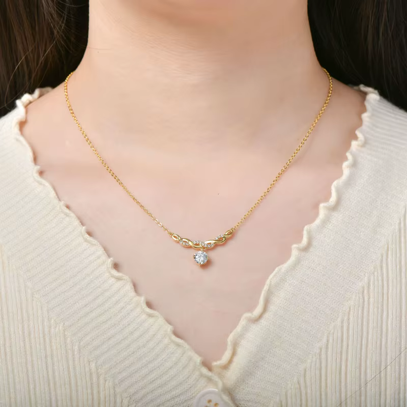 Collier pendentif IOGOU en moissanite couleur D de 6