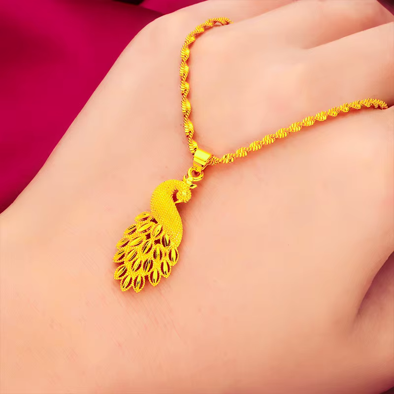 Collier Pendentif Paon en Or de Sable du Vietnam avec Chaîne Vague d'Eau pour Femme