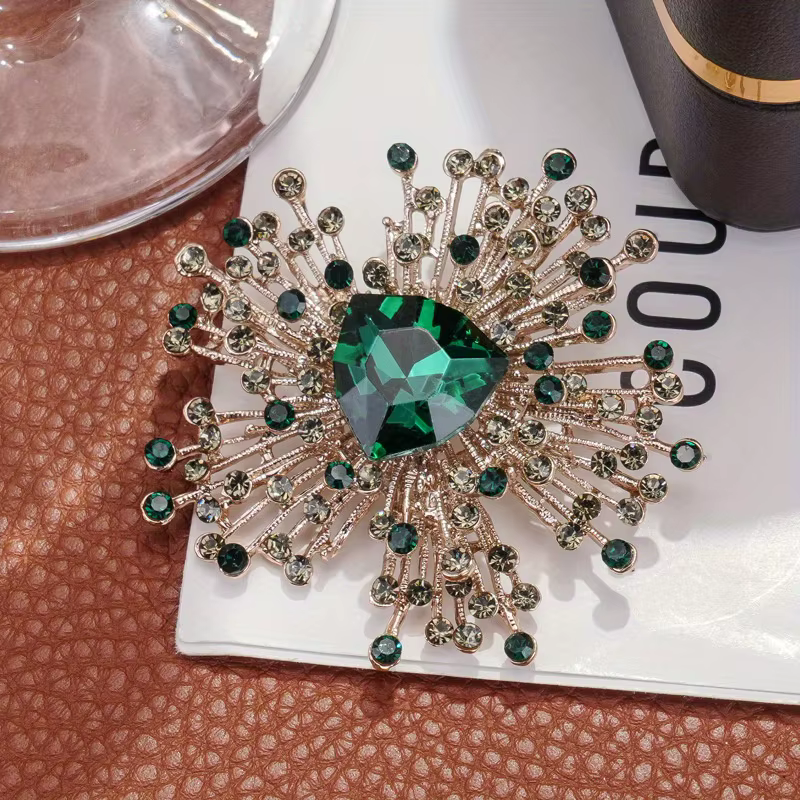 Broche rétro exagérée en strass - Luxe