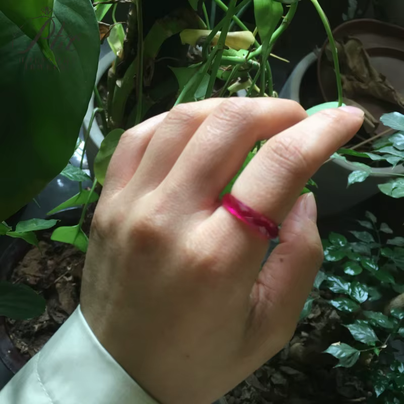 Bague en rubis Moissanite