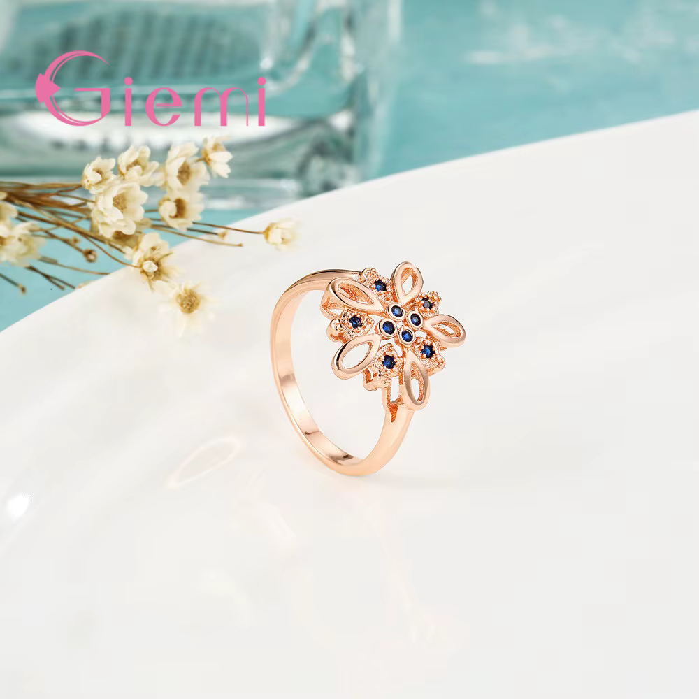 Bague creuse en forme de fleur en or rose pour femme