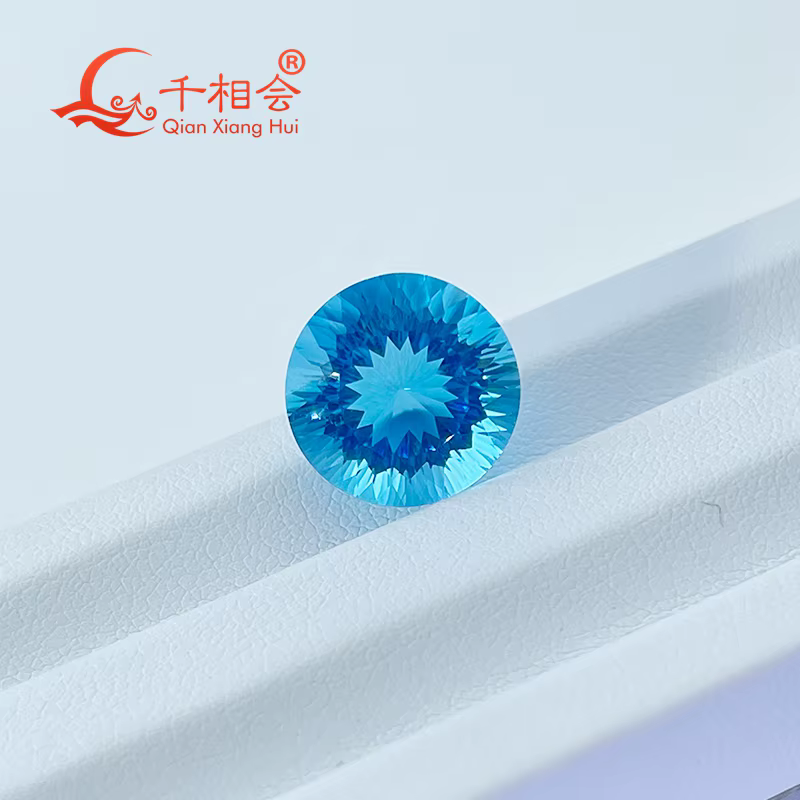 Topaze bleue naturelle de forme ronde de 11