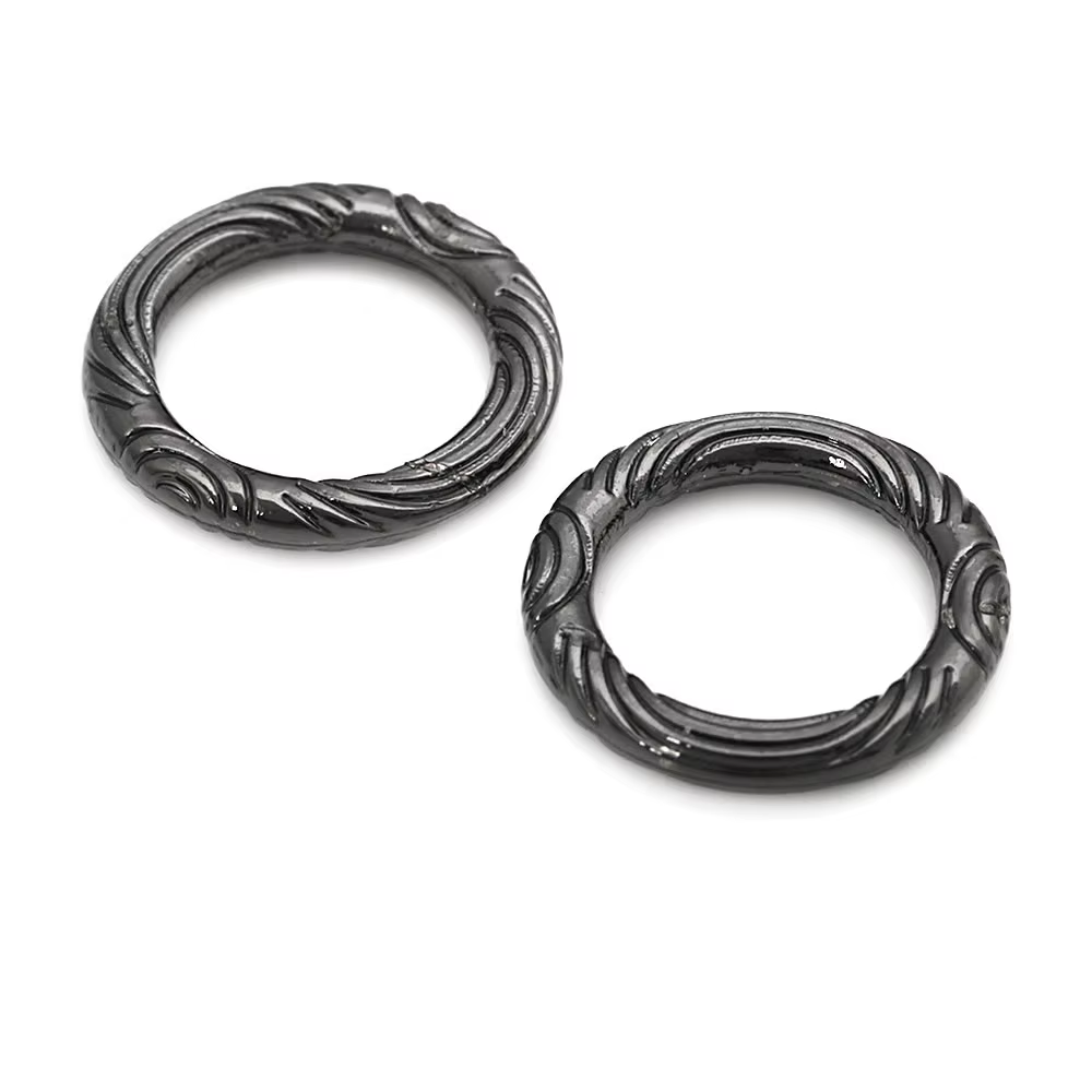 Anneaux ronds fermés en laiton couleur or 18 carats pour la fabrication de bijoux