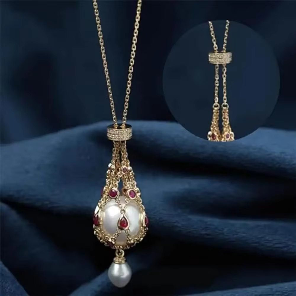 Pendentif Lavalier en métal avec perles et pierres précieuses