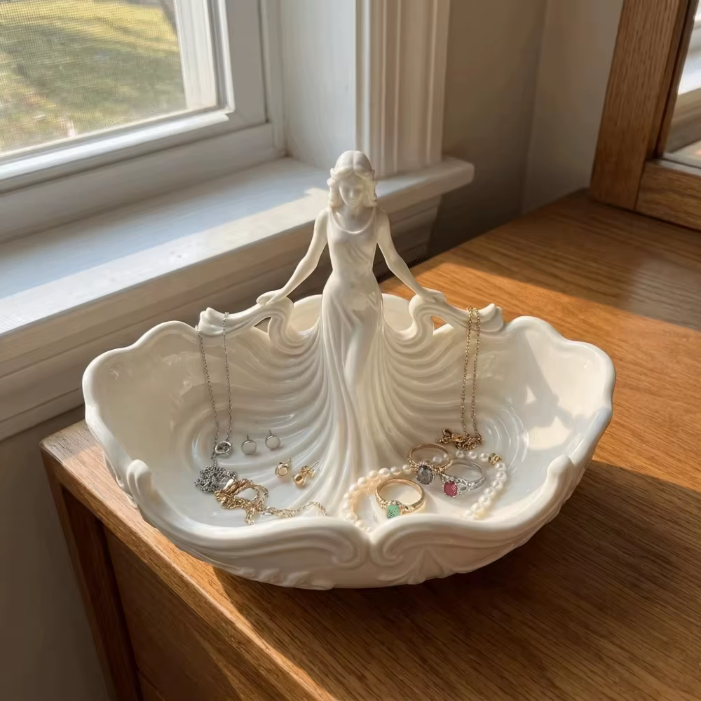 Boîte à bijoux élégante en relief