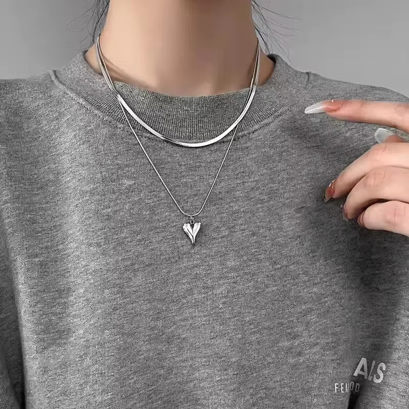 Collier pendentif coeur d'amour à double couche pour femme