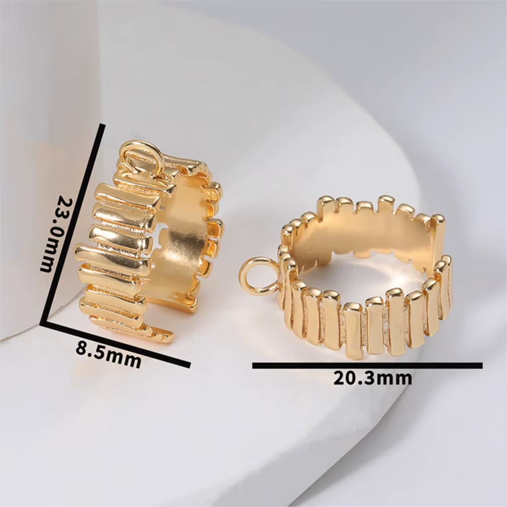 1 pièce de base de bague ouverte à rayures en métal plaqué or 18K