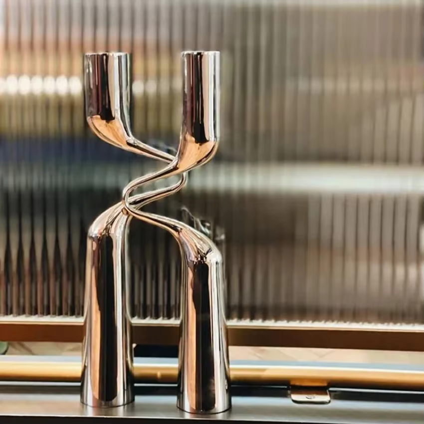 Bougeoir en argent, candélabre en métal de luxe