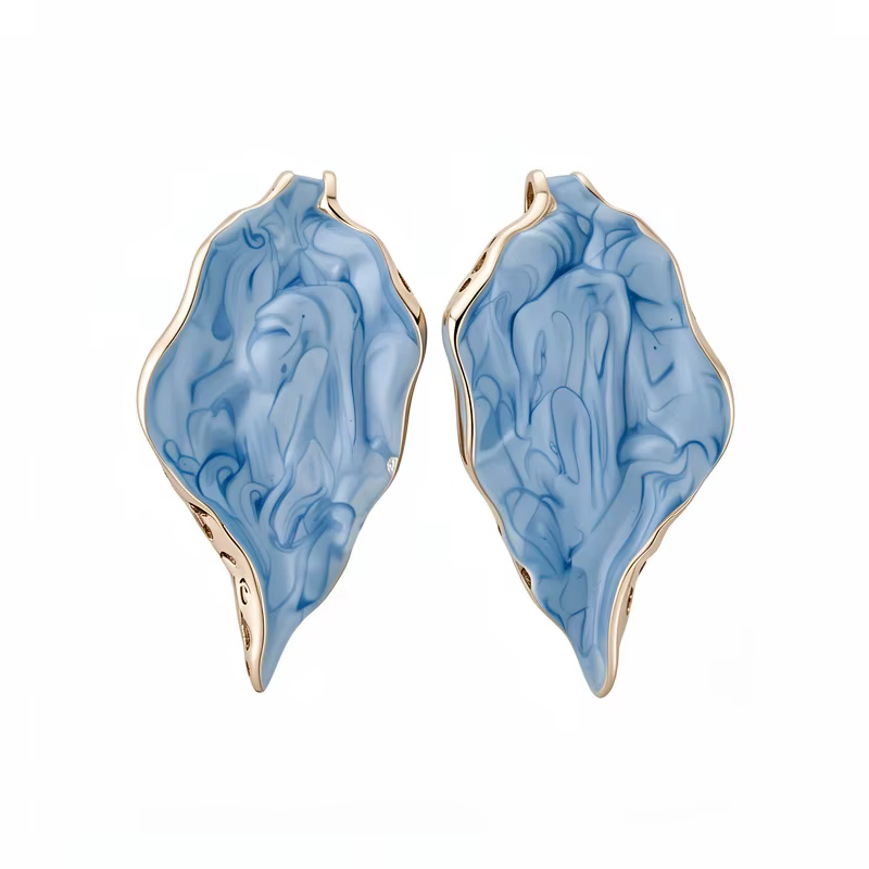 Boucles d'oreilles à clous en forme de feuille