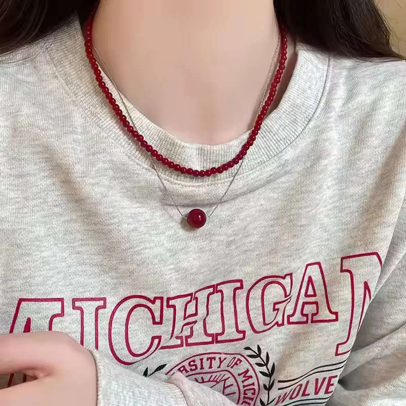 2025 Kpop à la mode perles rouges colliers ras du cou pour les femmes fleur pull chaîne collier esthétique automne hiver bijoux accessoires