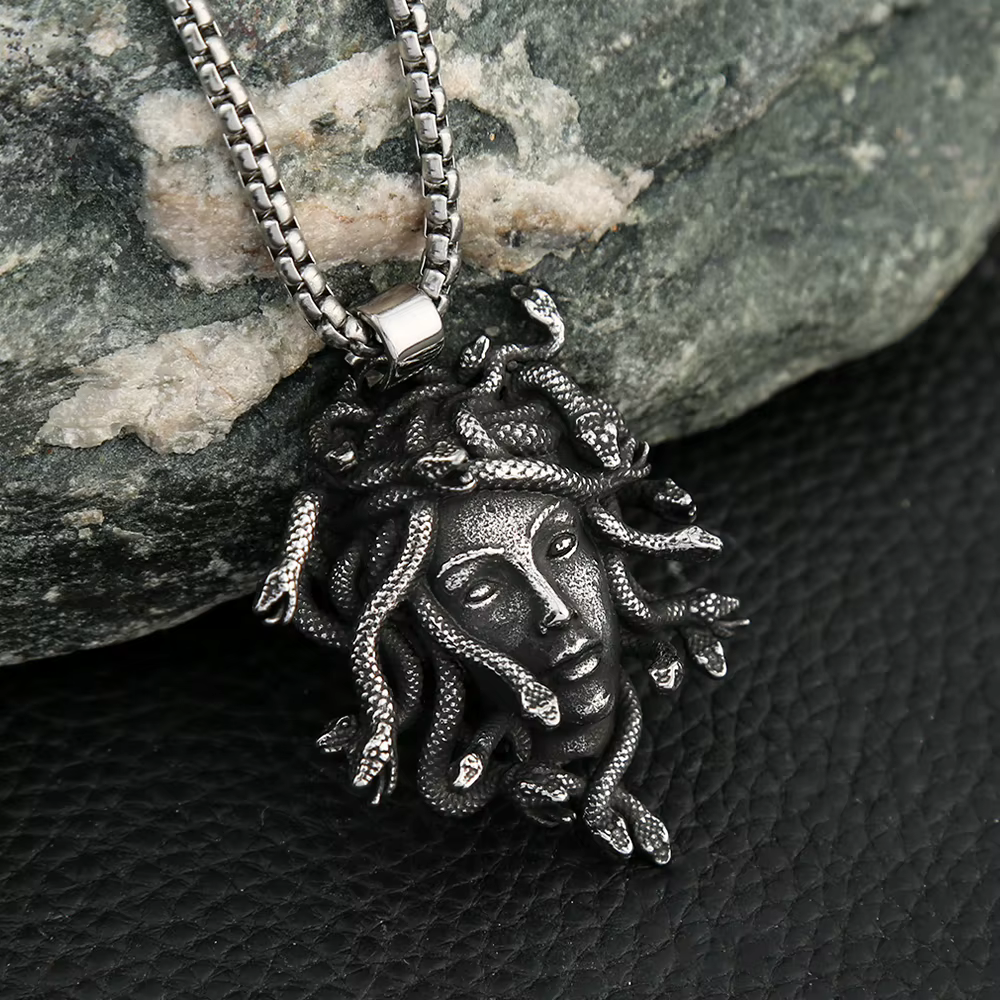 Pendentif gothique vintage Medusa SION L en acier inoxydable
